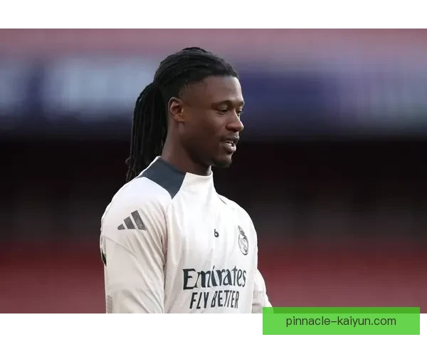 卡马文加在皇马的角色持续受到关注，展现出逐步增强的竞争力。