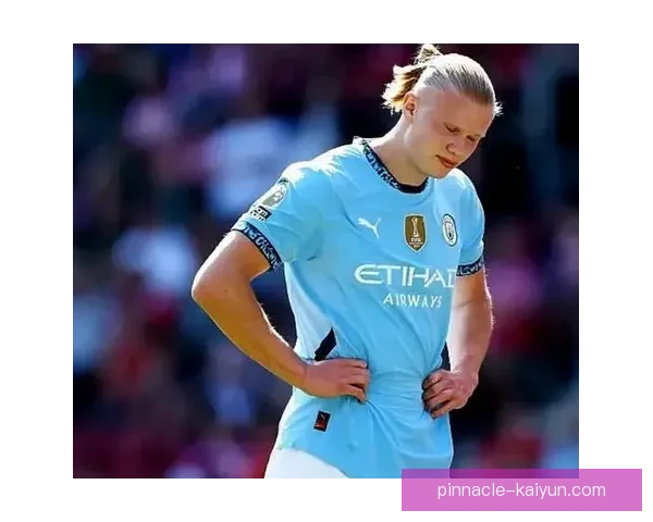 哈兰德荣膺2023年环球足球奖，状态回暖引发球迷关注